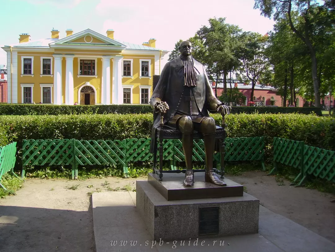 Петропавловская крепость, памятник Петру I, скульптор Шемякин Петропавловская крепость, памятник Петру I, скульптор Шемякин