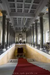 Лестница Нового Эрмитажа Лестница Нового Эрмитажа