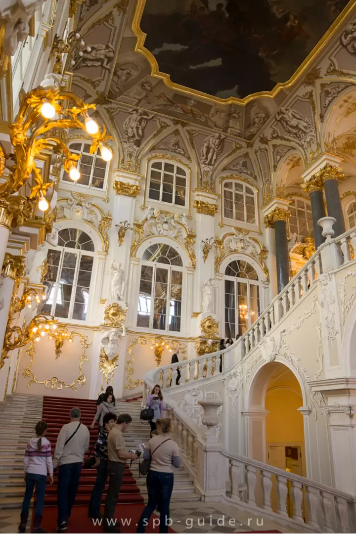 Посольская (Иорданская) Лестница в Эрмитаже Посольская (Иорданская) Лестница в Эрмитаже