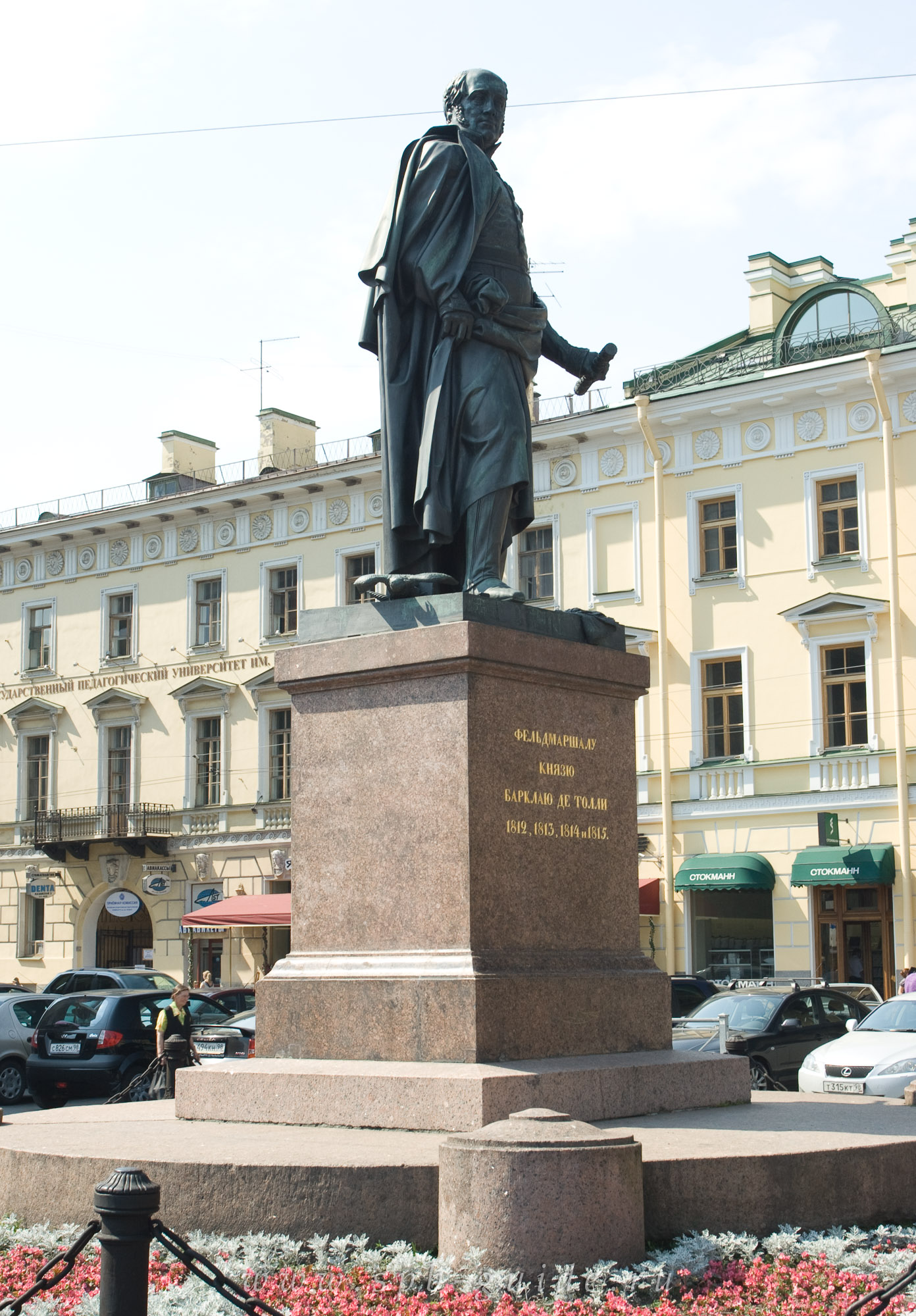 Памятник барклаю де толли в санкт петербурге