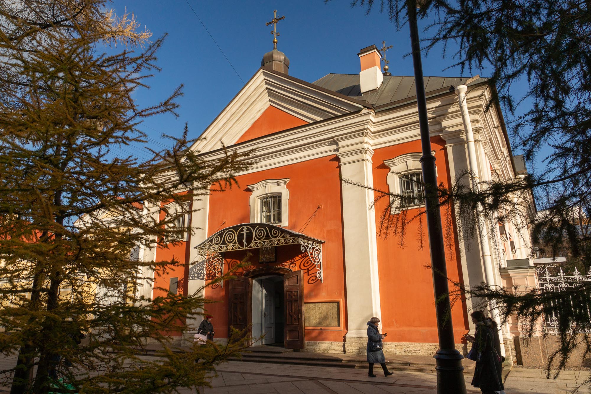 Церковь Трёх Святителей при Андреевском соборе Церковь Трёх Святителей при Андреевском соборе