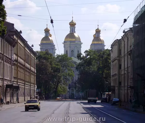 Вид на Никольский собор с Театральной площади