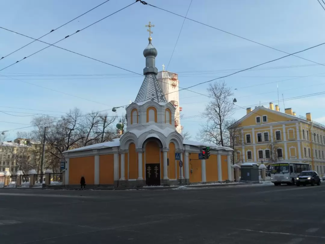 Часовня церкви Благовещения Пресвятой Богородицы на Васильевском острове в Санкт-Петербурге Часовня церкви Благовещения Пресвятой Богородицы на Васильевском острове в Санкт-Петербурге
