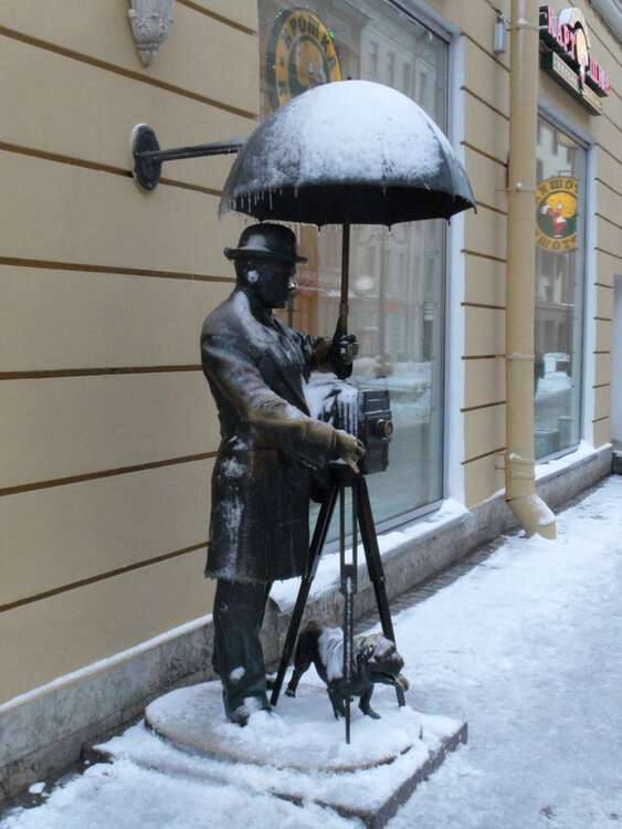 Памятник дождю в санкт петербурге