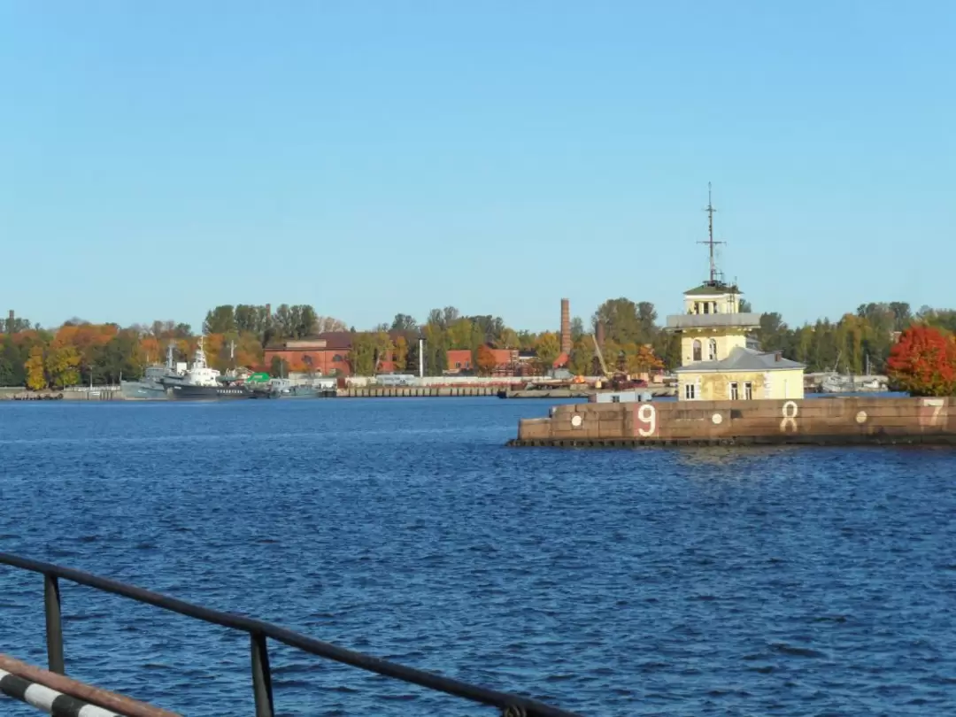 Ворота Петровской гавани