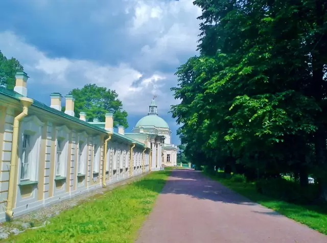 Большой дворец Большой дворец